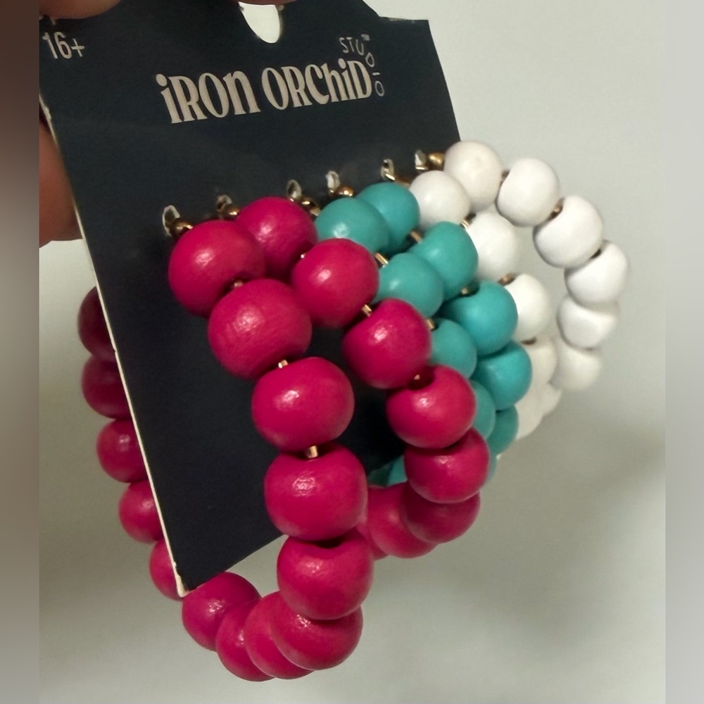 Three earrings set